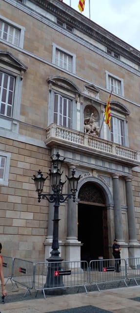 Barcelona: Mystical Walking Tour in the Gothic Quarter - Finding the Tour: Plaça de Sant Jaume Meets a Practical Start