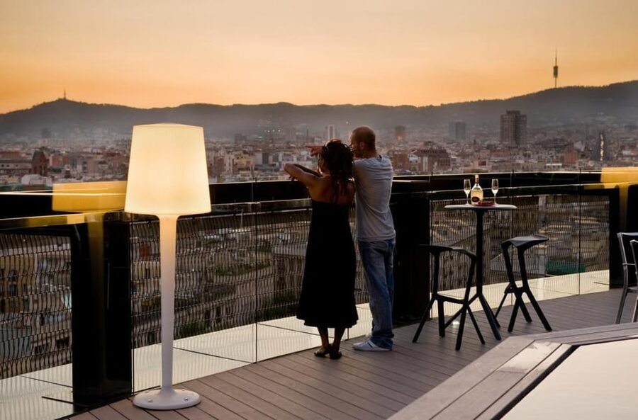 Barcelona: Night Walking Tour in the Heart of the Movida - Meeting at La Rambla 99, Right by Virreina Palace
