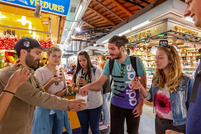 Barcelona Off the Beaten Track Bike Tour - Stop 2: El Born back streets, artisan shops, and medieval leftovers