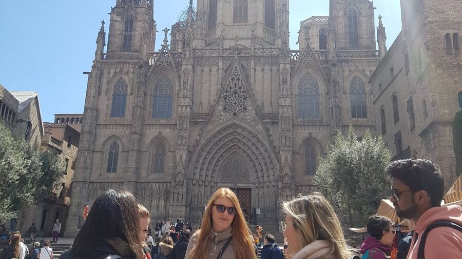 Barcelona: Old Town and Gothic Quarter Walking Tour - La Rambla Street Scene, Then La Boqueria Market for Real Local Flavor