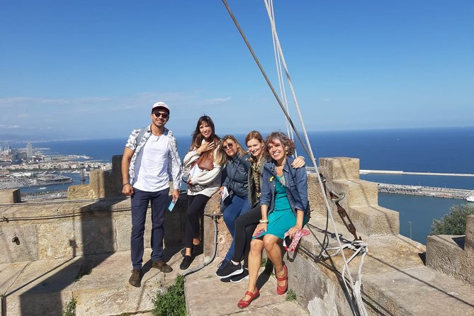 Barcelona: Old Town, Montjuic Castle, Cable Car Small Group Tour - Meeting at Palau Moja, then finding your rhythm on La Rambla
