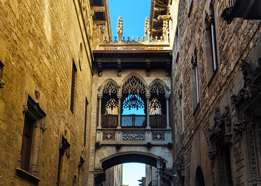 Barcelona: Old Town Private Walking Tour of Past and Present - Why this past-and-present route clicks in Barcelona