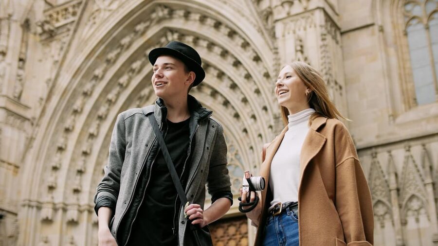 Barcelona: Old Town Walking Tour with Optional Casa Batlló - Why El Born and the Gothic Quarter pair so well with Gaudí
