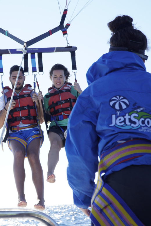Barcelona: Parasailing with 360º Panoramic Skyline Views - Safety, Crew, and the Smooth Landing Part People Actually Care About