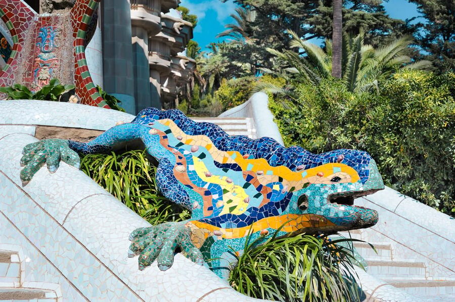 Barcelona: Park Güell Guided Tour & Priority Access - El Drac and the Dragon Stairway: Park Güell’s Signature Story Moment