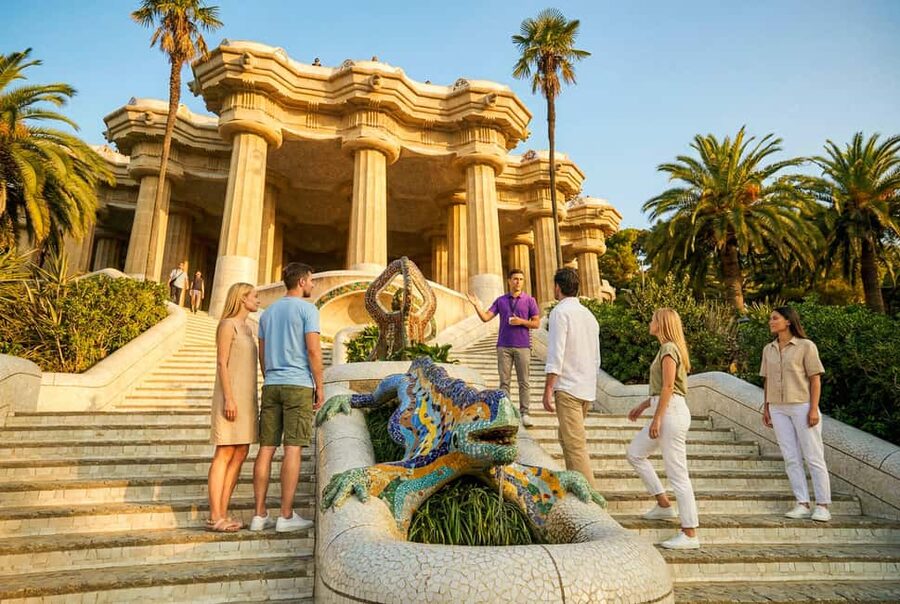 Barcelona: Park Güell Guided Tour with Fast-Track Ticket - Fast track logistics, meeting at Ctra. del Carmel #23, and getting in on time