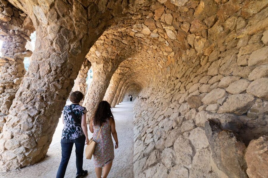 Barcelona: Park Guell Guided Tour with Skip-the-Line Entry - Stairs, walking, and who should skip this tour