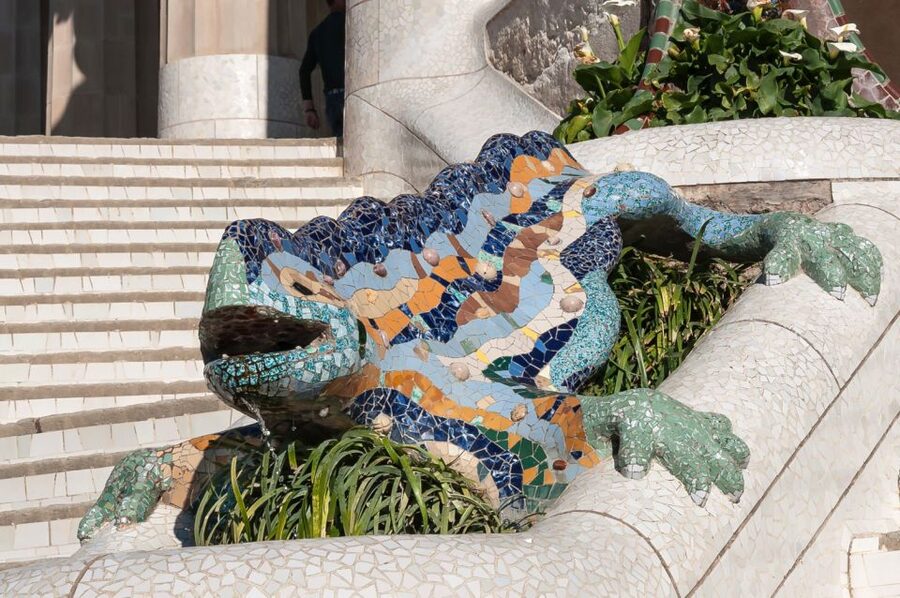 Barcelona & Park Güell: Private Half-Day Tour with Pickup - Who this tour fits best