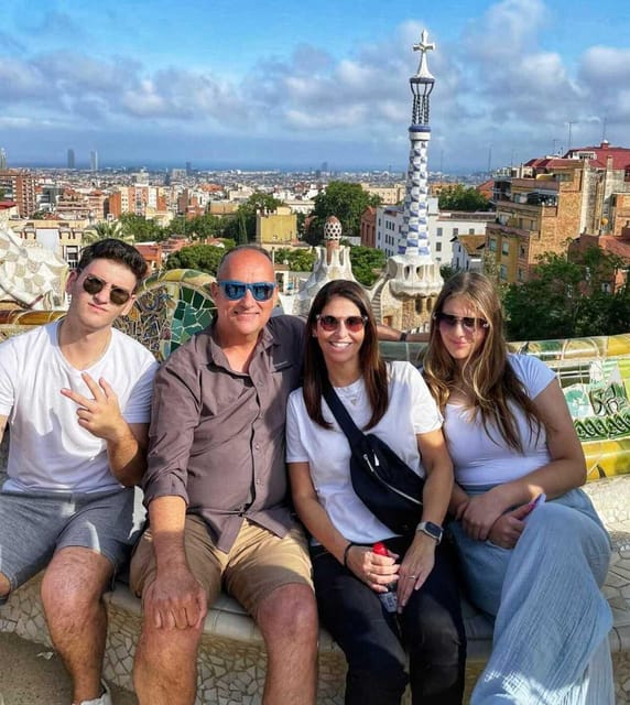 Barcelona & Park Güell: Private Half-Day Tour with Pickup - Hotel pickup and private transport, a big deal in Barcelona