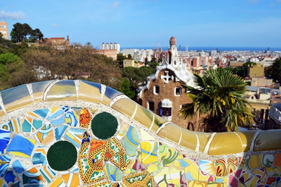 Barcelona & Park Güell: Private Half-Day Tour with Pickup - Price and what $286 per person buys you (and what it might not)