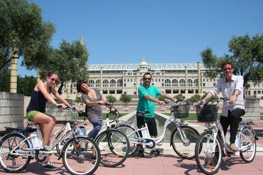Barcelona: Personalized Private E-Bike Tour - Hills, speed control, and staying safe with crowds nearby