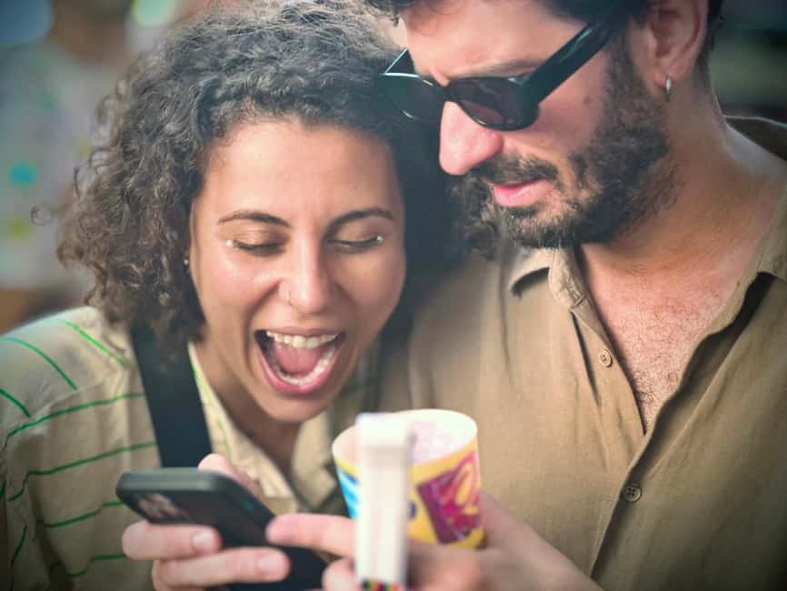 Barcelona: Phone Photography Tips & Tricks - Park & Old Town - Meeting at Arc de Triomf, then turning Barcelona into your photo studio