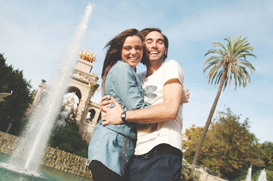 Barcelona: Photoshoot Tour Old Town - Practical Tips to Get Photos You Will Actually Love