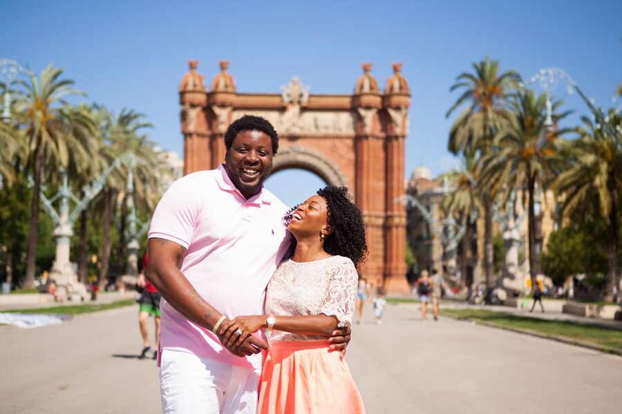 Barcelona: Photoshoot Tour Old Town - The Photo Delivery, Retouching, and Choosing Your Favorites