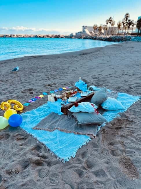 Barcelona PICNIC. Exclusive and personalized experience. - Should you book this Barcelona picnic with Evox Barcelona?