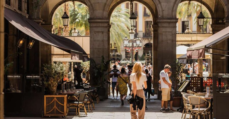 Barcelona: Private Custom Tour with a Local – Icons & Gems - Pickup, transportation, and why it matters for your schedule