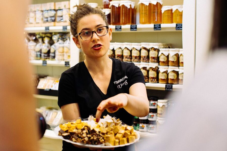 Barcelona: Private Food Tour – 10 Tastings with Locals - Key things that make this tour work