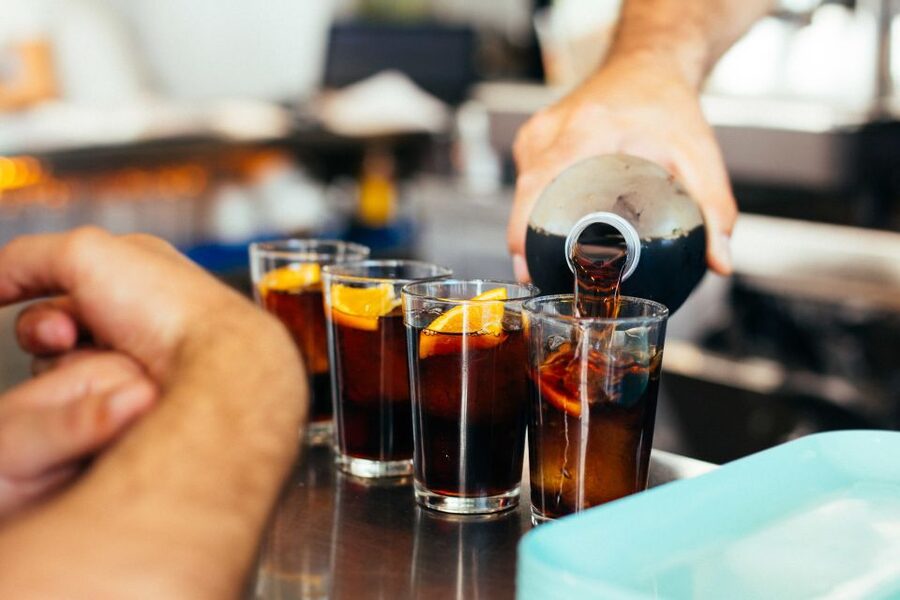 Barcelona: Private Food Tour – 10 Tastings with Locals - Local guide quality: what the best reviews emphasize