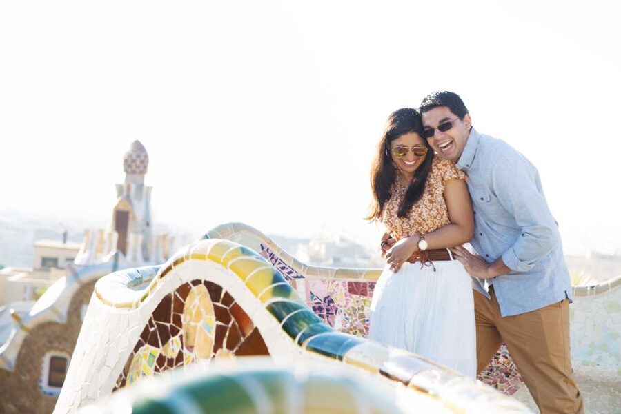 Barcelona: Private Full Park Güell Photoshoot - Key things you’ll notice right away