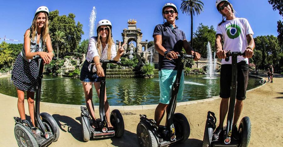 Barcelona: Private Guided Segway Tour - La Rambla to Parc de la Ciutadella, the Green Reset