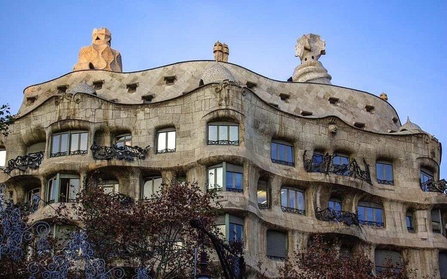 Barcelona: Private Half-Day Sightseeing Tour with a Local - Key Points That Matter Before You Go
