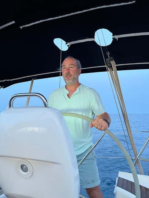 Barcelona: Private Sailing Yacht Cruise - What you actually see along the Barcelona coast (and what to look for)