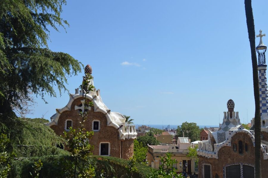 Barcelona Private Tour: Sagrada Familia,Park Güell & Pedrera - Montjuïc viewpoints and the drive through Barcelona’s modern edges