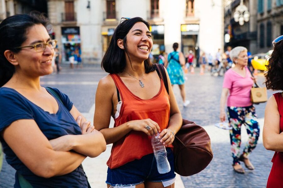 Barcelona: Private Tour w/ Locals – Highlights & Hidden Gems - La Rambla Meet-Up and the 3-Hour Game Plan