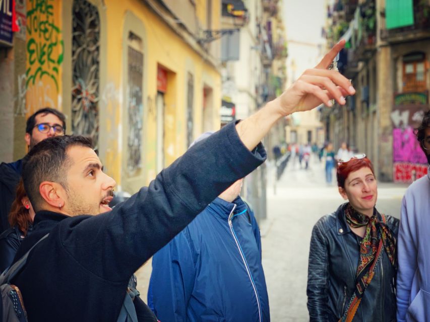 Barcelona: Ramblas, Gothic & Gaudí Architecture Walking Tour - Gothic Quarter stops that make medieval Barcelona feel real