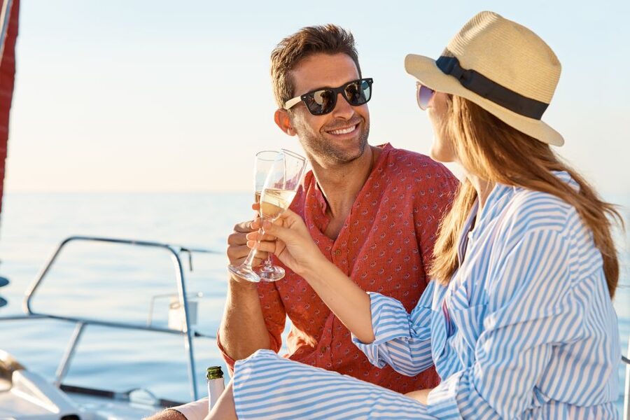 Barcelona: Romantic Private Sailing Tour - Should you book this Barcelona romantic private sailing tour?