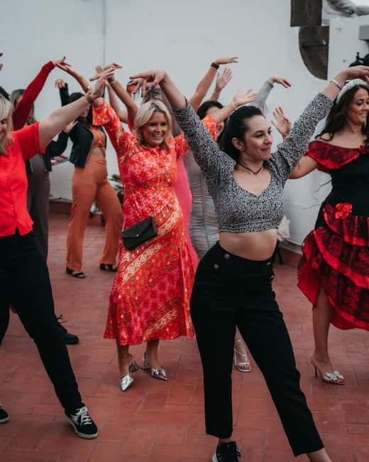 Barcelona: Rooftop Salsa Class with Bottomless Sangria - Who This Works For (and Who Should Skip It)
