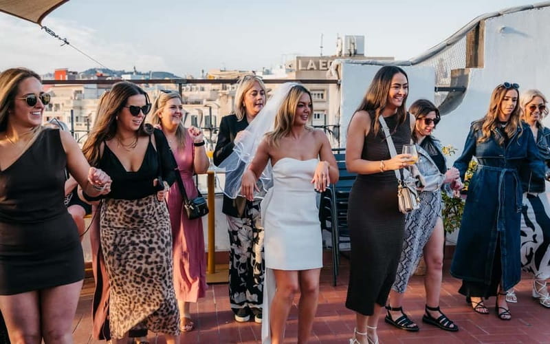Barcelona: Rooftop Salsa Class with Bottomless Sangria - Meeting at Safestay Barcelona Passeig de Gràcia, Then Up to the Rooftop