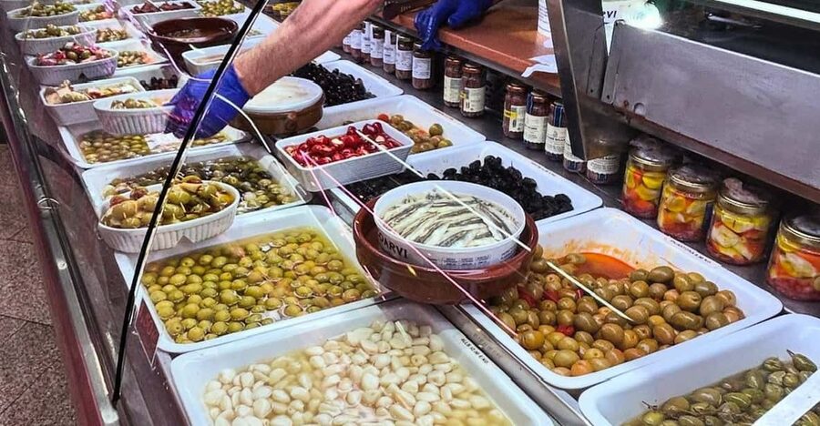 Barcelona´s Lunch or Dinner Tapas Tour: Food and Happiness - Key Highlights You’ll Actually Feel on the Tour