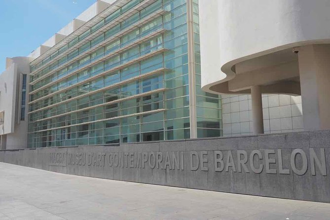 Barcelona's Original Bike Tour in English - How the Local Guide Gets You There Faster With Shortcuts