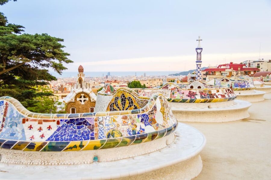 Barcelona: Sagrada Família and Park Güell Guided Tour - Good to know before you go: what to bring and what to expect physically