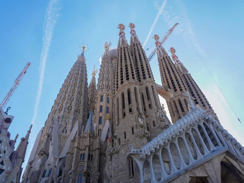 Barcelona: Sagrada Familia and Park Güell Tour - Should You Book This Barcelona Sagrada Familia and Park Güell Tour?