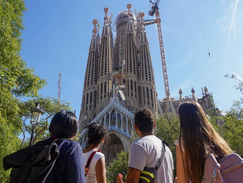 Barcelona: Sagrada Familia and Park Güell Tour - Why This Gaudí Pair Tour Works So Well in Barcelona