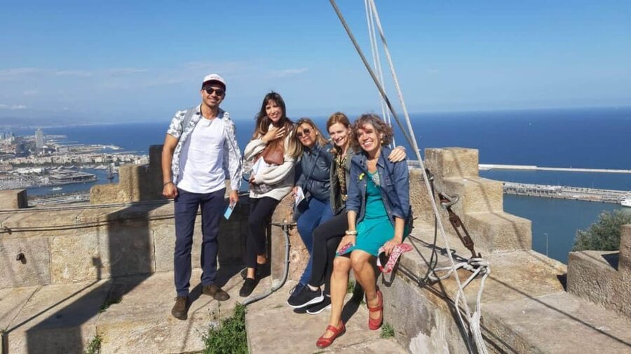 Barcelona: Sagrada Familia and Park Güell with Hotel Pickup - Gothic Quarter Walking Tour: Where the City Feels Like It Has Teeth