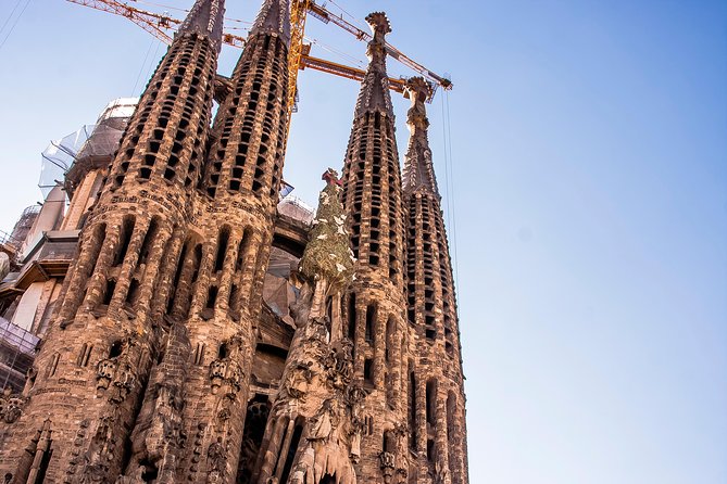 Barcelona: Sagrada Familia Fast Track Tour with Tower Option - Who the tour suits best, and who should think twice about the tower