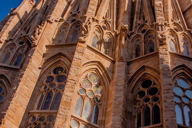 Barcelona: Sagrada Familia Fast Track Tour with Tower Option - Price and value: is $78.44 per person worth it?