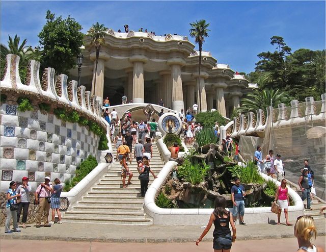 Barcelona: Sagrada Familia & Park Güell Guided Tour & Ticket - Value for $113: What You Get for a Half-Day