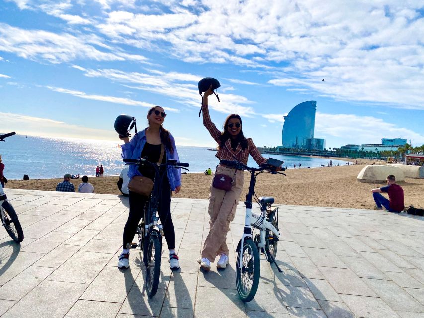 Barcelona: Sagrada Familia Private E-Scooter Tour - La Monumental and the in-between moments