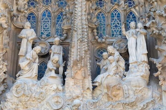 Barcelona: Sagrada Familia Skip The Line Insider Guided Tour - Guides That Make Gaudi Click: Agnes, Rosa, Ida, and Francesco