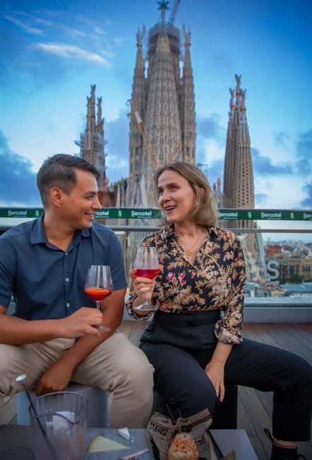 Barcelona: Sagrada Familia Tour with Optional Extras - Why Sagrada Familia feels different with a guided walk