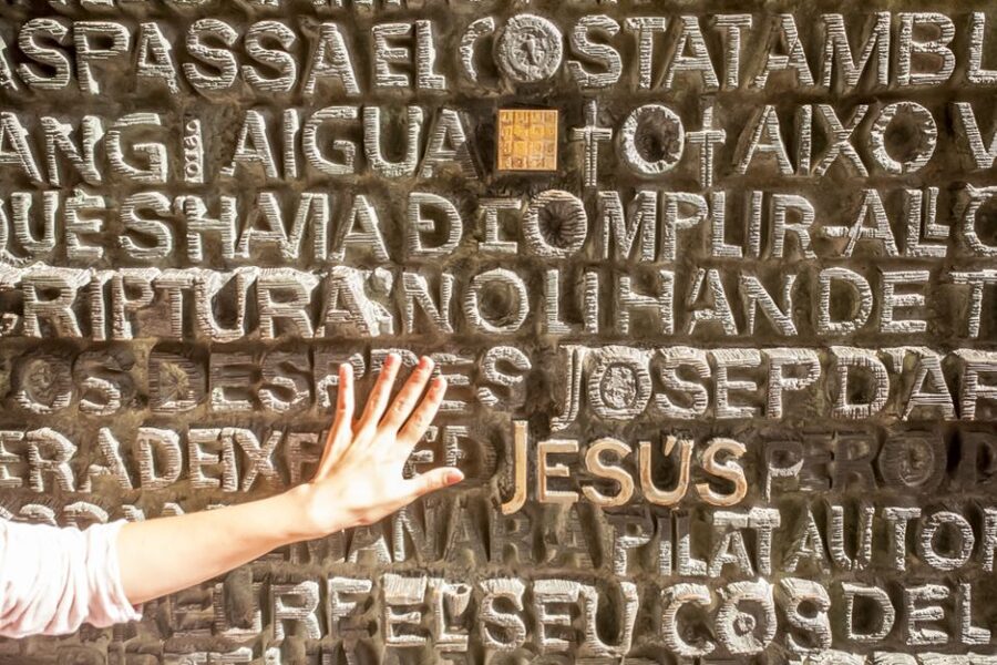 Barcelona: Sagrada Familia Tour with Optional Tower Access - What You’ll Do During the 1.5 to 2 Hours (Without Feeling Rushed)