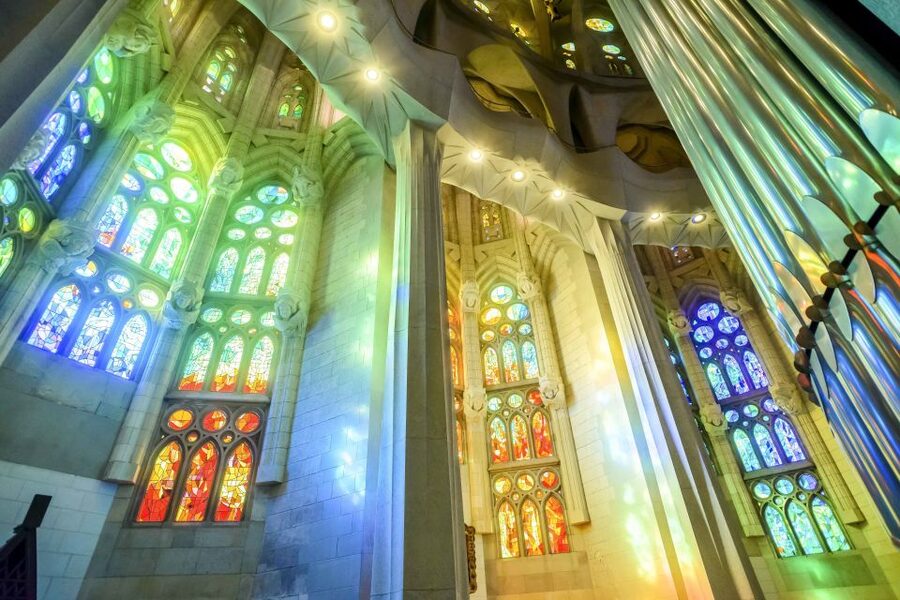 Barcelona: Sagrada Familia Tour with Optional Tower Access - Practical Tips: Dress Code, Passport Docs, and Photos That Feel Worth It