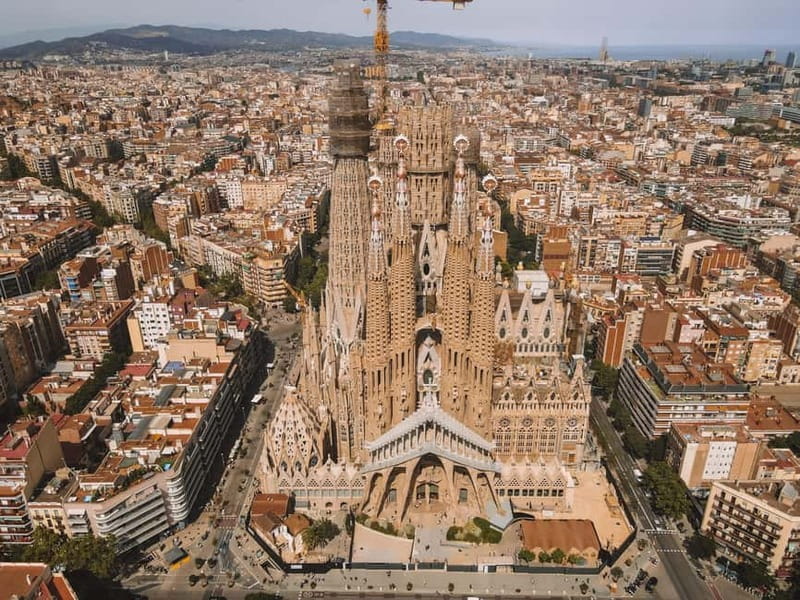 Barcelona: Sagrada Família Tour with Skip-the-Line Access - The Guided Portion vs. Your Free Time: How to Use It Smartly