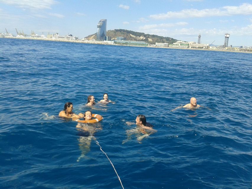 Barcelona: Sailing Tour with Vermouth and Drinks - What to Bring for a Comfortable 1.5 to 2 Hour Sea Break