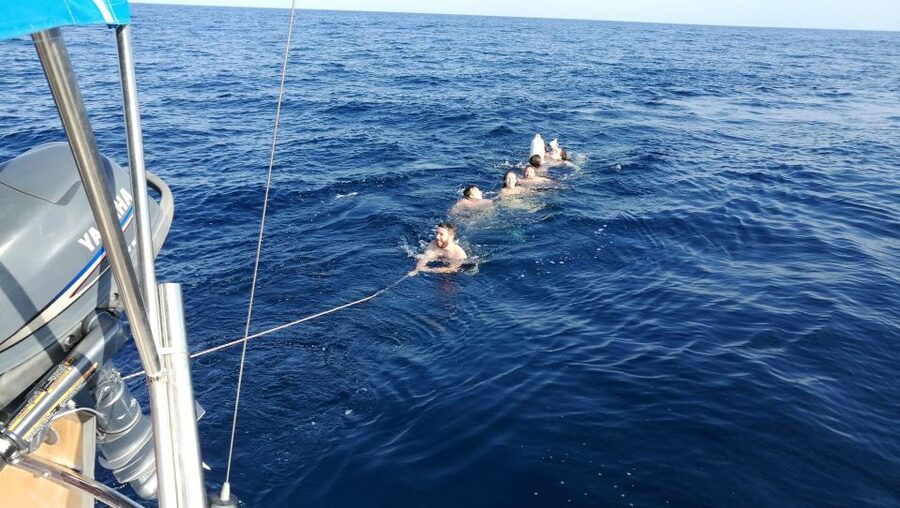 Barcelona: Sailing Trip with Drinks and Snacks - What to bring so you’re comfortable in real sea weather