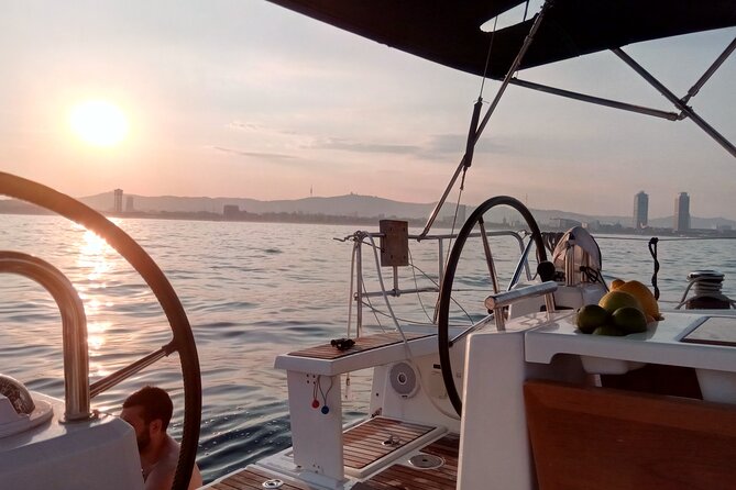 Barcelona Sensational Sunset Tour with Open Bar and Snacks - Stop 3: Port Vell and the Old Harbor waterfront